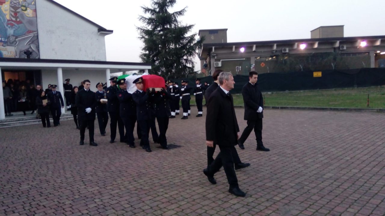 Lacrime e ricordi per l’ultimo saluto a Miguel Verdecchia – VIDEO