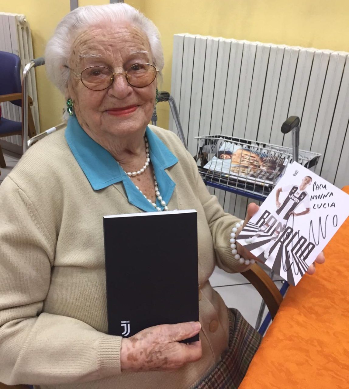 Cristiano Ronaldo fa gol nel cuore di nonna Lucia, 97 anni