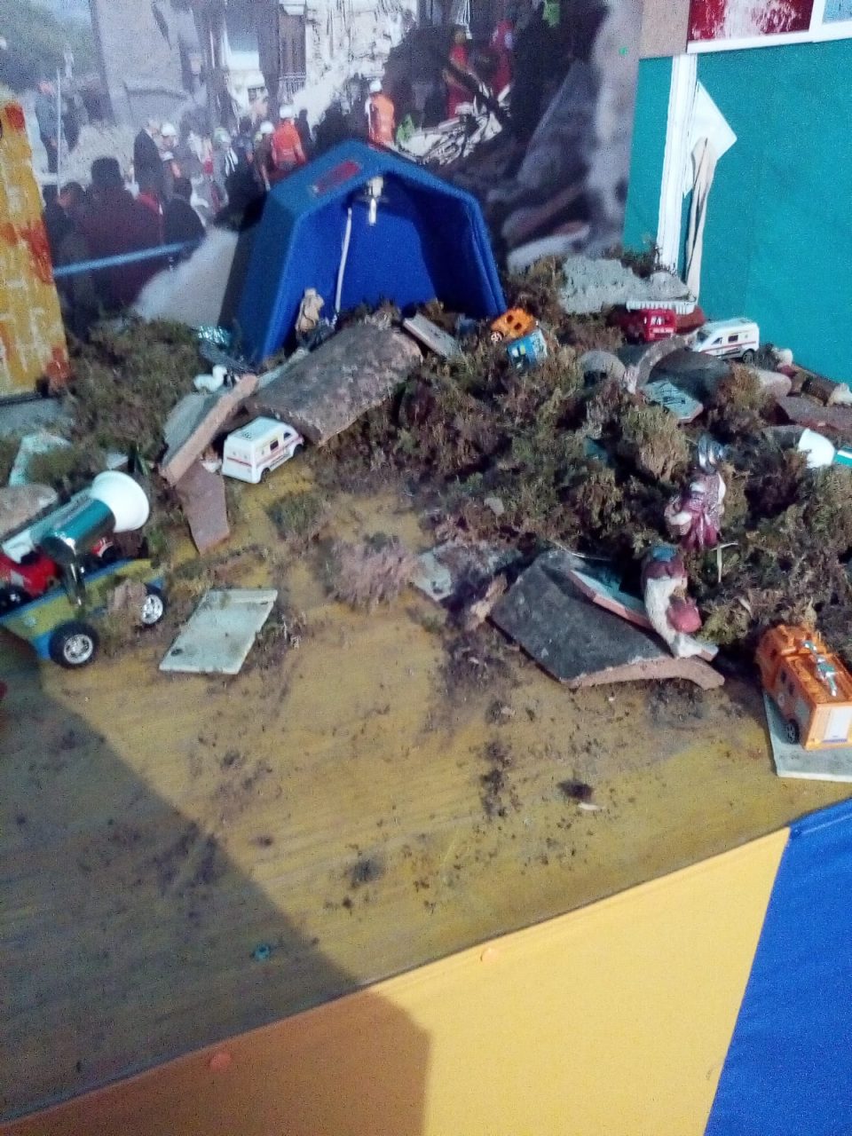 Vandali distruggono il presepe della Prociv di Montichiari