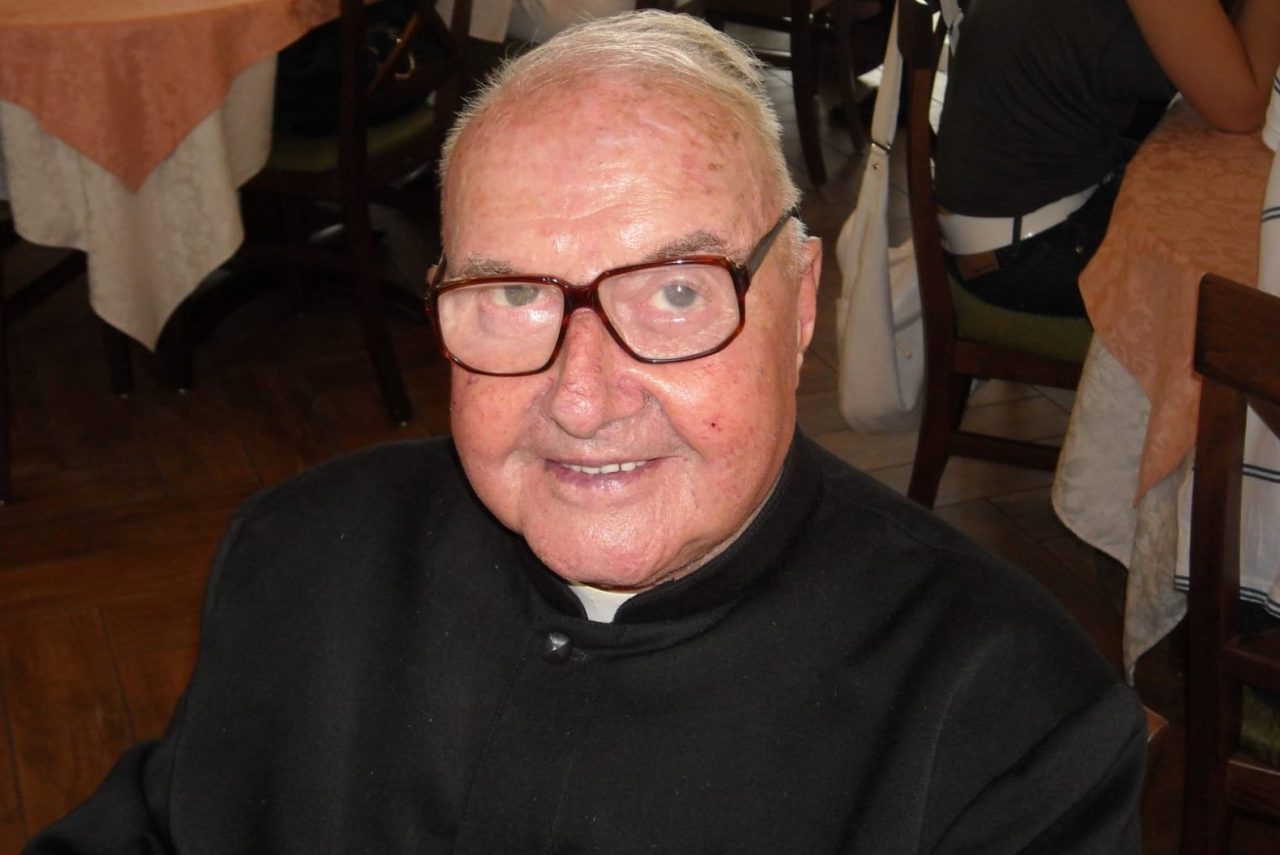 Addio a don Roberto, aveva prestato servizio a Pontoglio, Roccafranca, Maclodio e Lumezzane