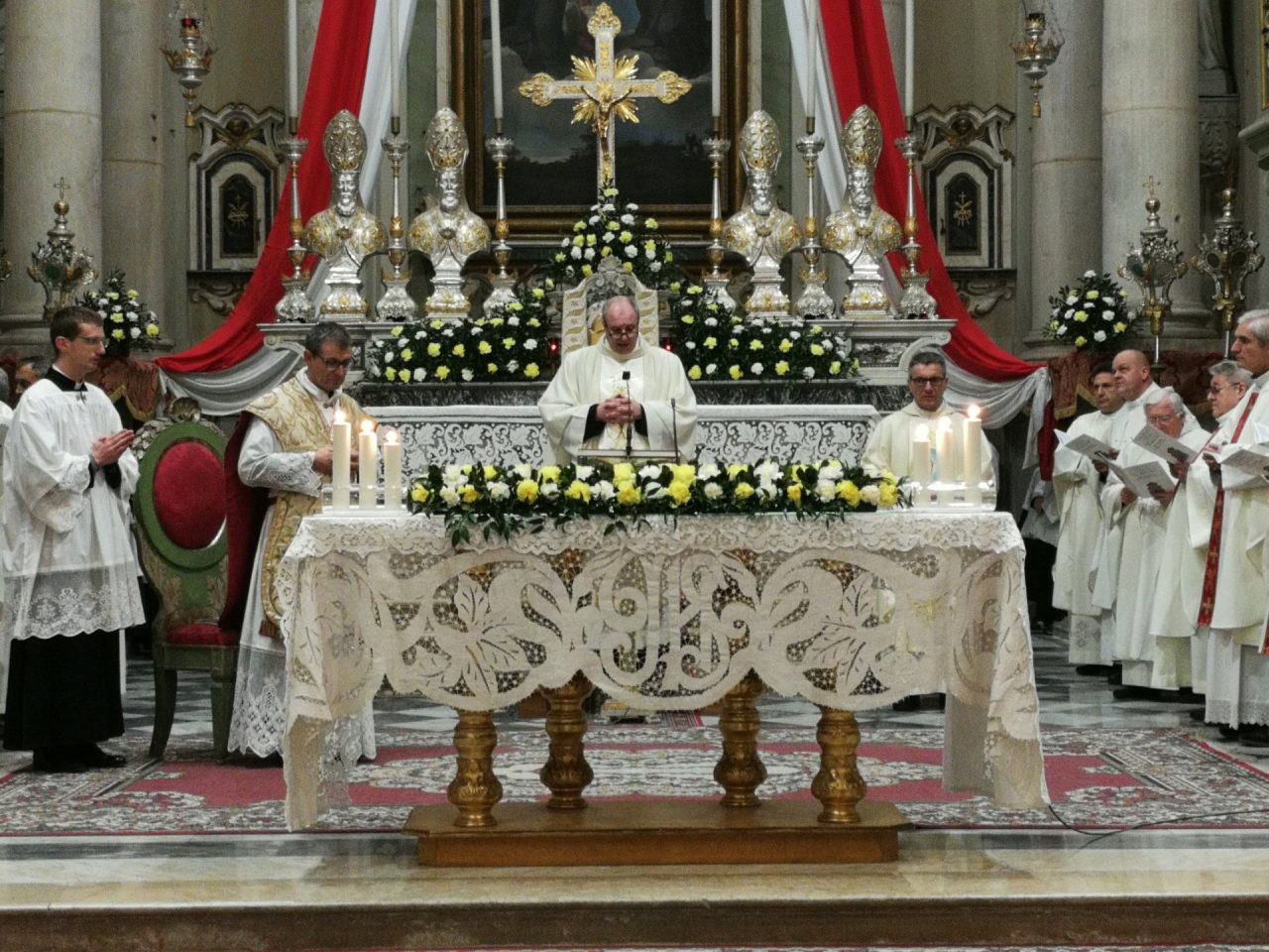 Villachiara ha accolto con gioia il nuovo parroco