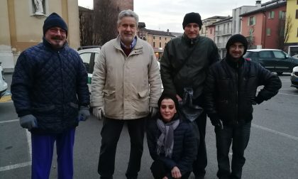 Volontari al lavoro: raccolta rifiuti a Borgo San Giacomo