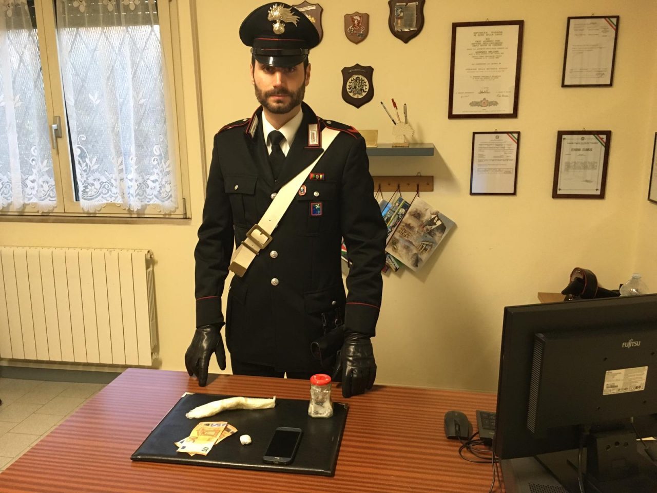 Toscolano Maderno: giovane arrestato per spaccio e resistenza a pubblico ufficiale