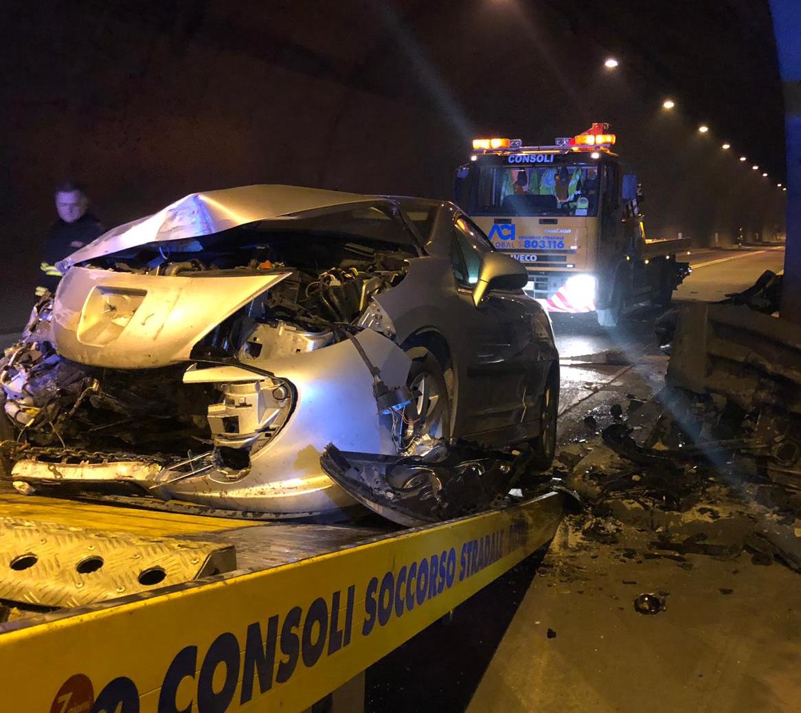 Incidente a Iseo: schianto all’ingresso della galleria prima di Sulzano