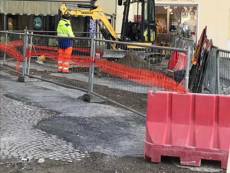 Proseguono i lavori ai sottoservizi del centro di Iseo