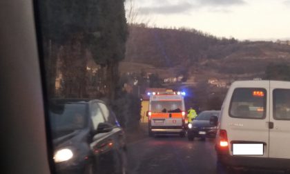 Incidente fra auto e scooter a Capriolo