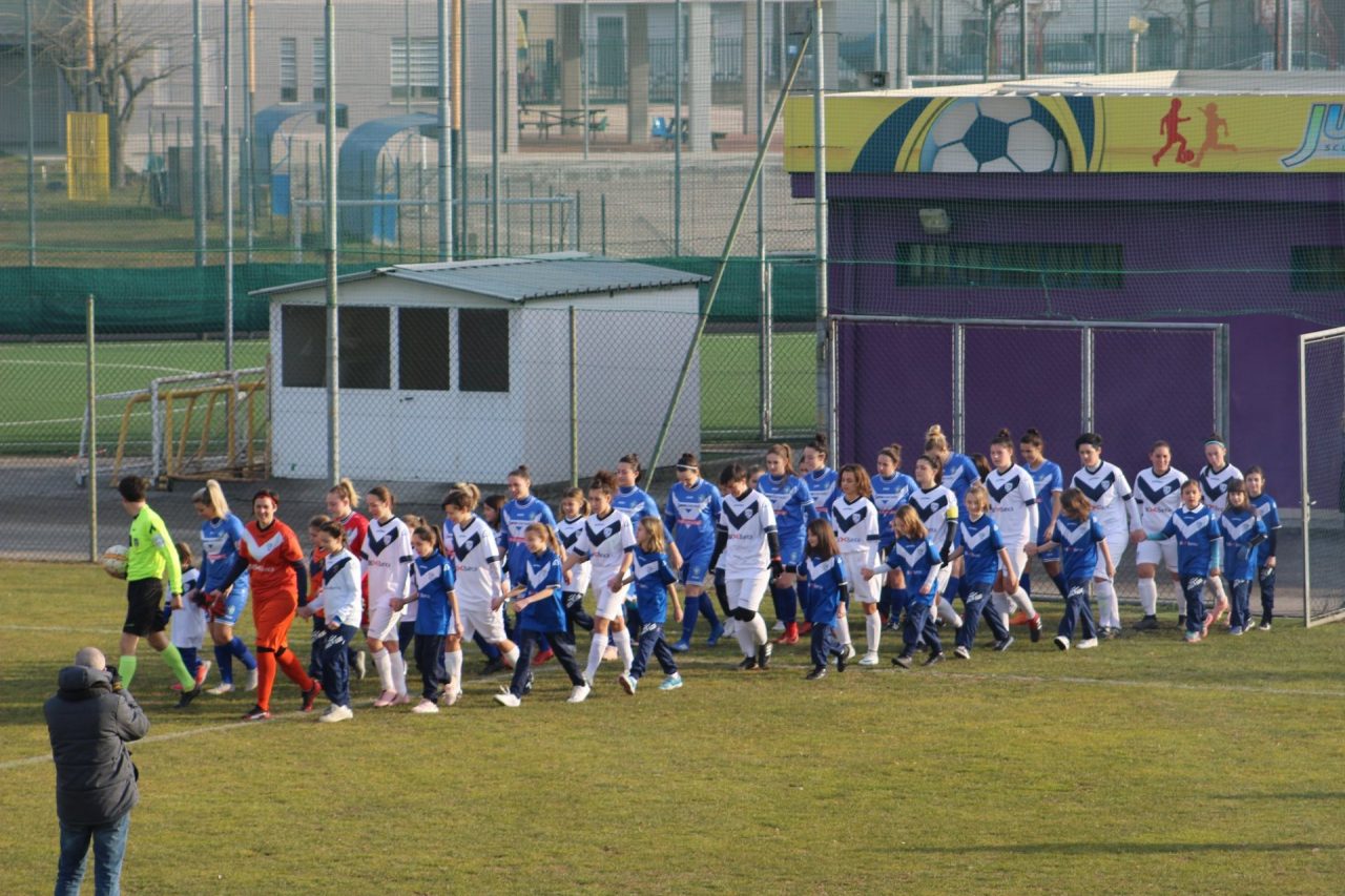Calcio femminile, le Leonesse vincono il derby bresciano