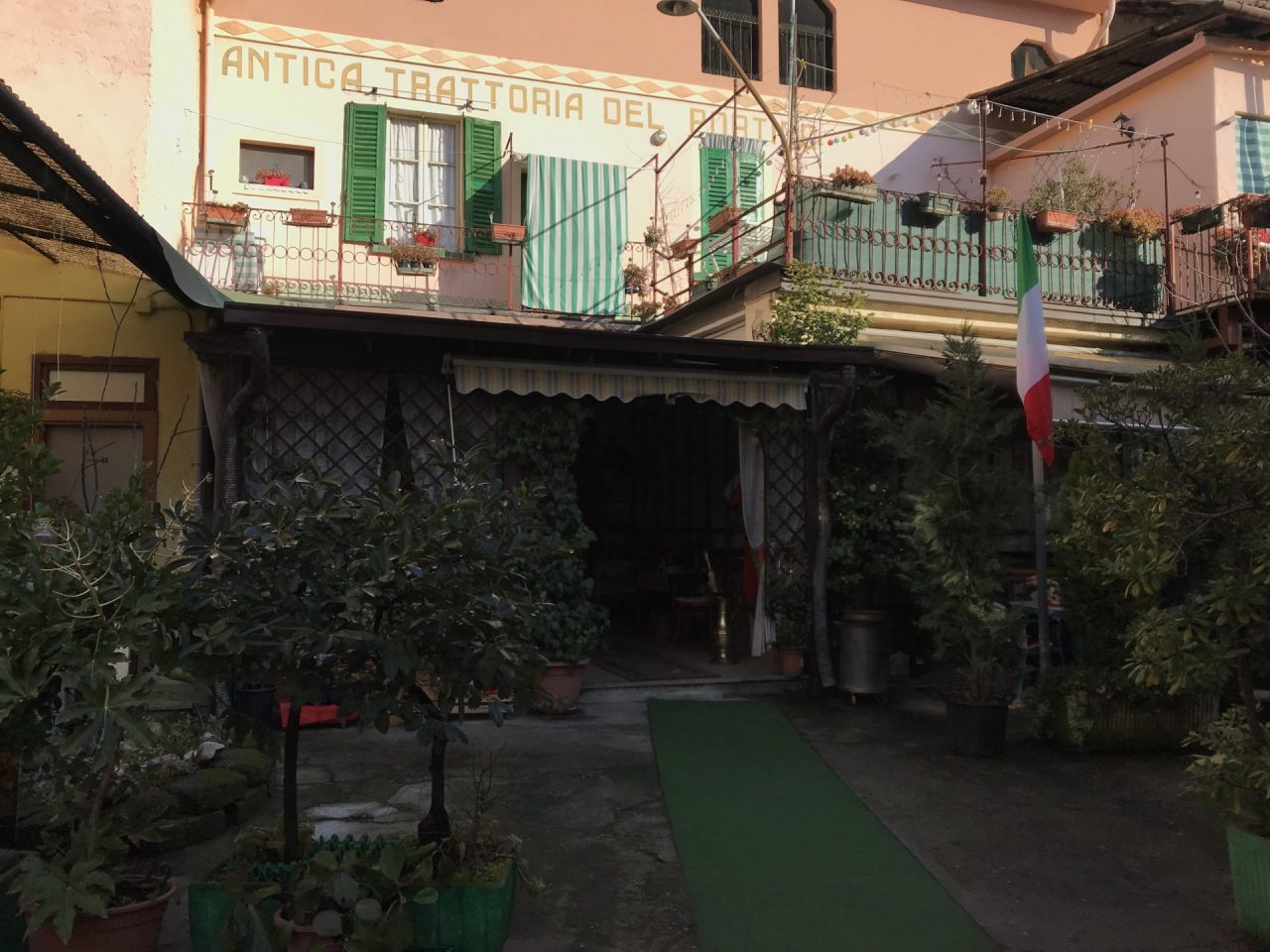 Dopo circa trent’anni chiude la trattoria “Il vecchio portico”