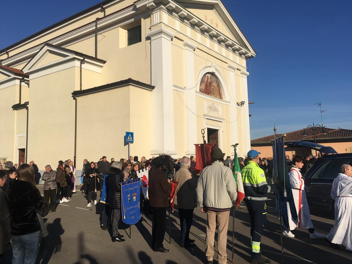 Cizzago saluta don Giordano Bettenzana