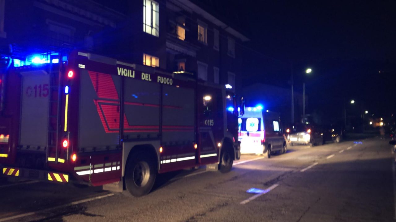 Incendio in appartamento a Coccaglio: sul posto i Vigili del fuoco