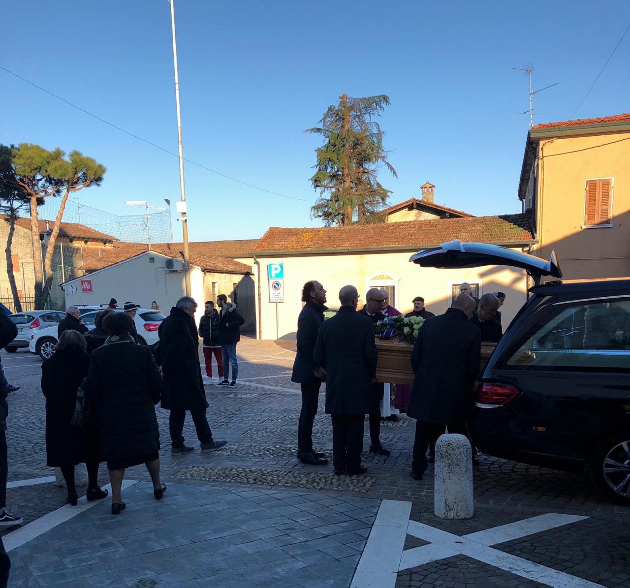 Longhena saluta lo storico panettiere del paese