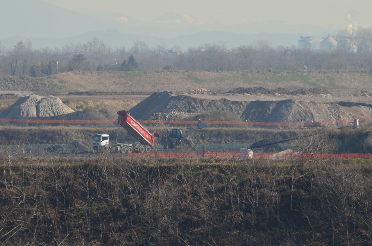 Il nulla osta per la discarica c’è, ma al sindaco “non risulta”