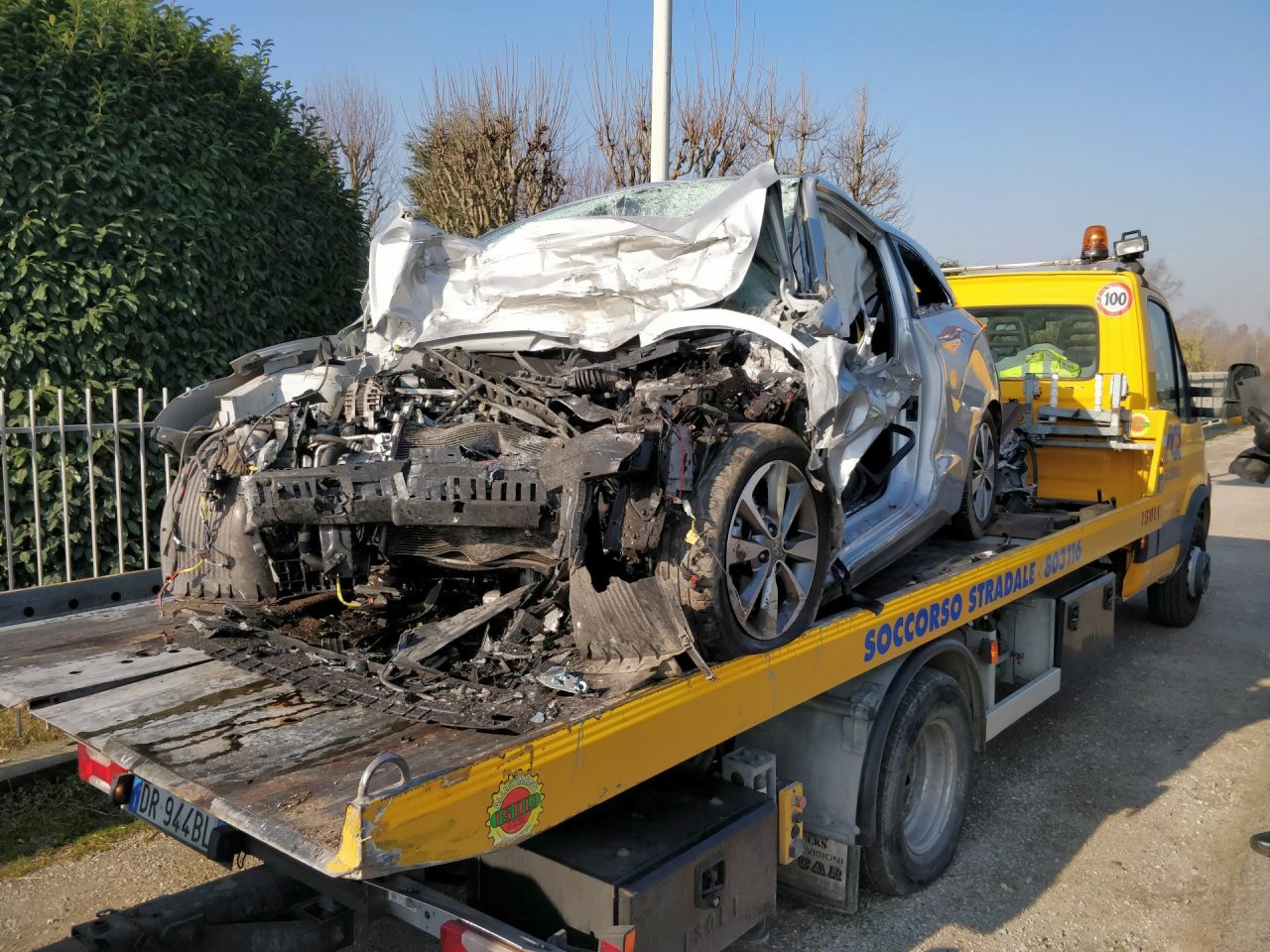 Schianto mortale: 21enne di Marmirolo muore all’alba FOTO