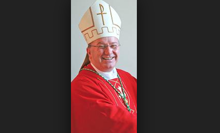 Accusato di molestie, solidarietà tra preti