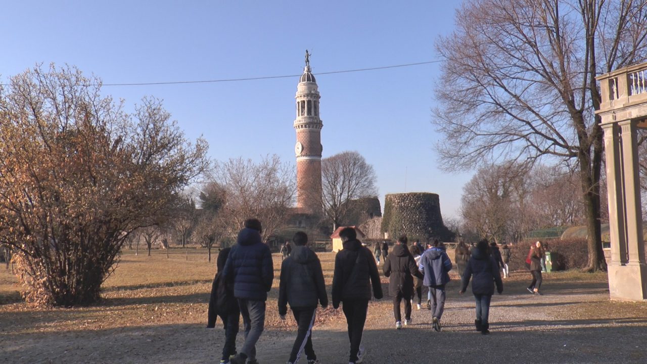 Palazzolo e le pietre di inciampo ricordate dai ragazzi della scuola