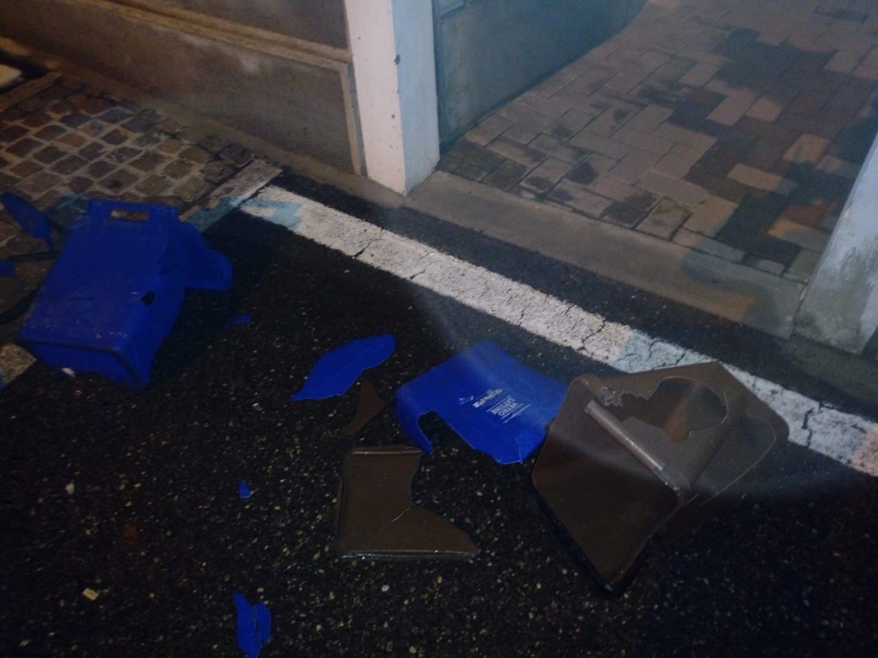 Vandali in azione a Chiari: denunciato il responsabile