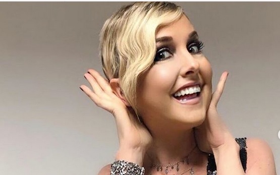 Nadia Toffa canta una canzone inno alla vita: “Vi è piaciuta?” VIDEO