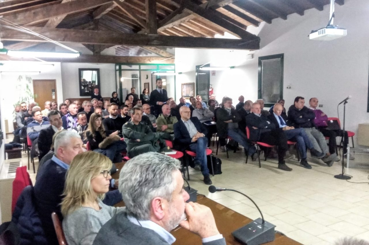 Sindaci uniti contro le nutrie: “Serve il fucile”