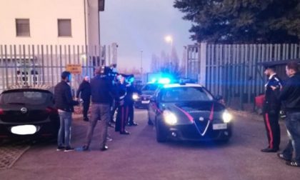 Ha ucciso l’ex suocero per presunti abusi sulla figlia: accolto dagli applausi