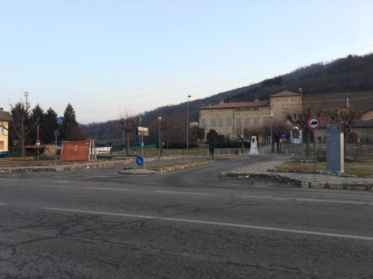 Adro: viabilità modificata per la nuova rotonda