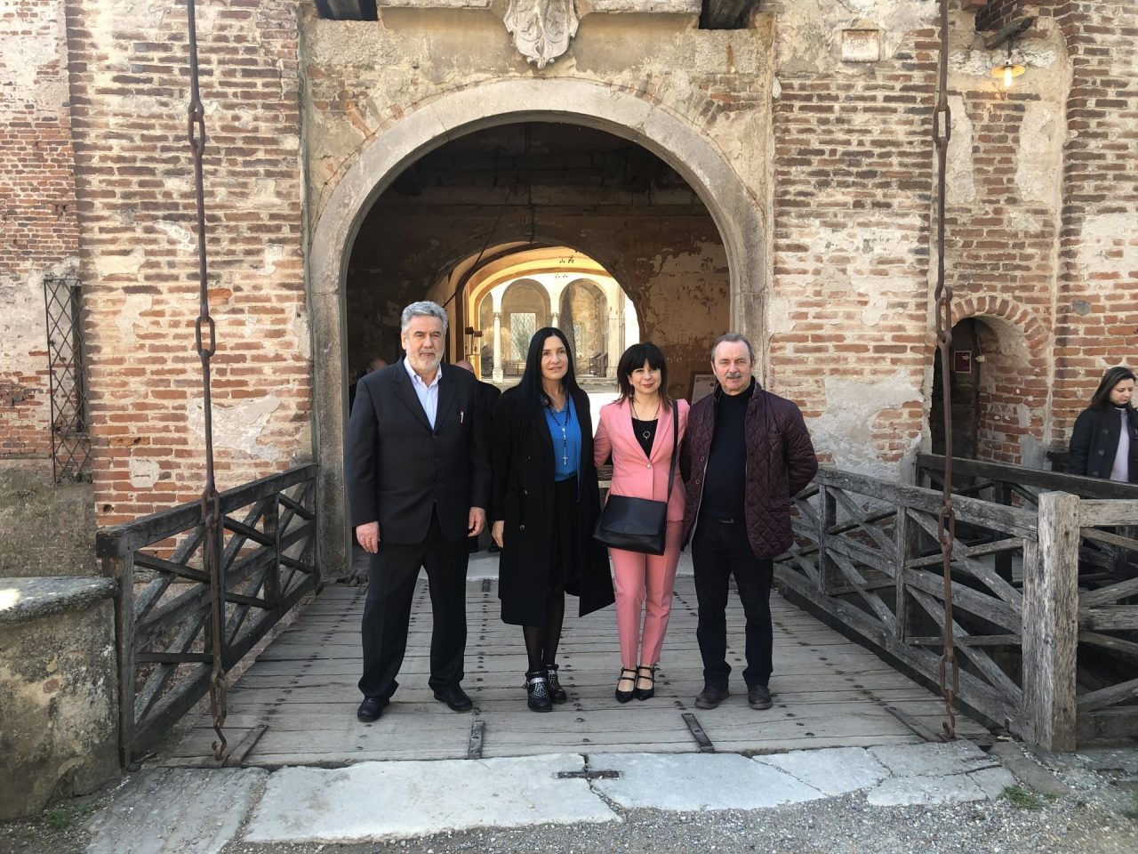 Padernello, l’assessore regionale Lara Magoni in visita al castello