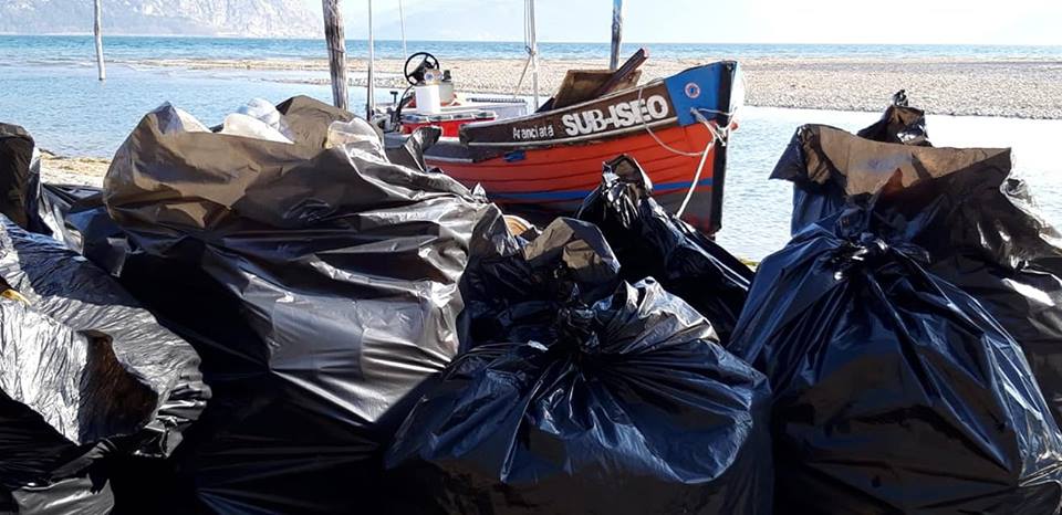 Rifiuti nelle lamette: iniziate tra Clusane e Iseo le pulizie di primavera