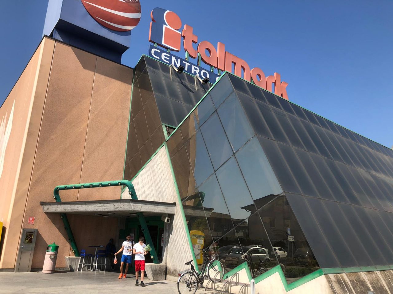 Spaccata riuscita all’Italmark di Palazzolo