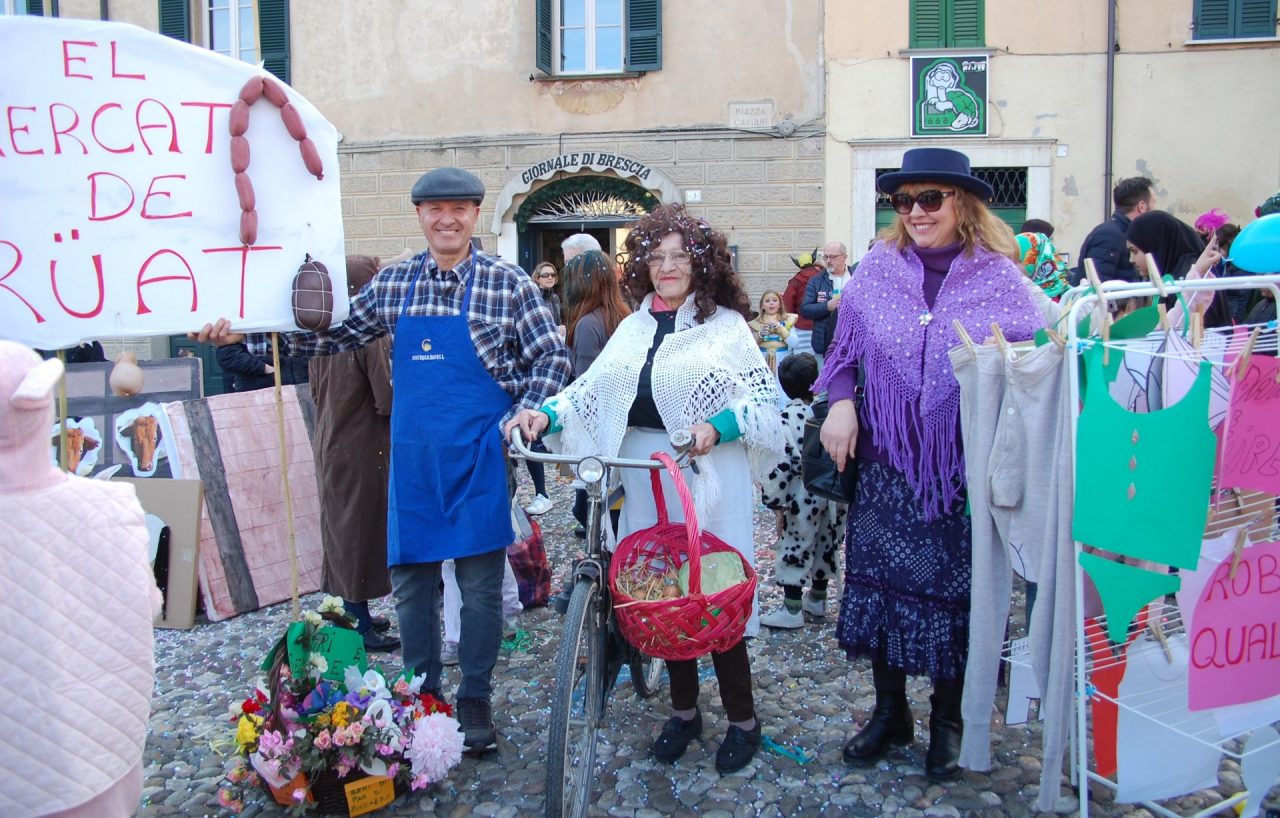 Il mercato al centro del Carnevale di Rovato