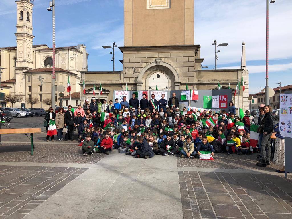 Tutti in piazza in occasione della grande festa tricolore a Travagliato VIDEO e FOTO