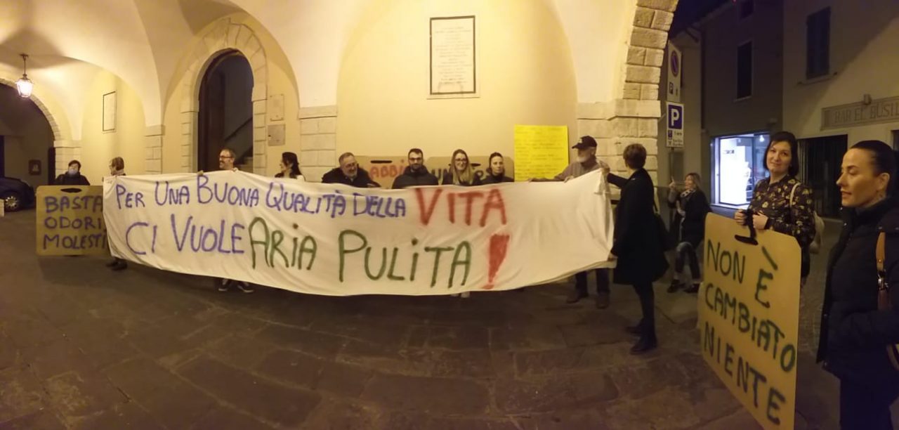 Fonderia di Travagliato, picchetto fuori dal Comune VIDEO risposta del sindaco