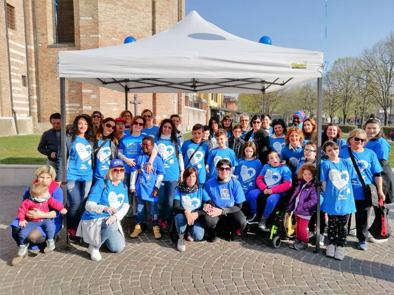 “Autismiamoci”, in trecento a Ghedi per la camminata benefica FOTO