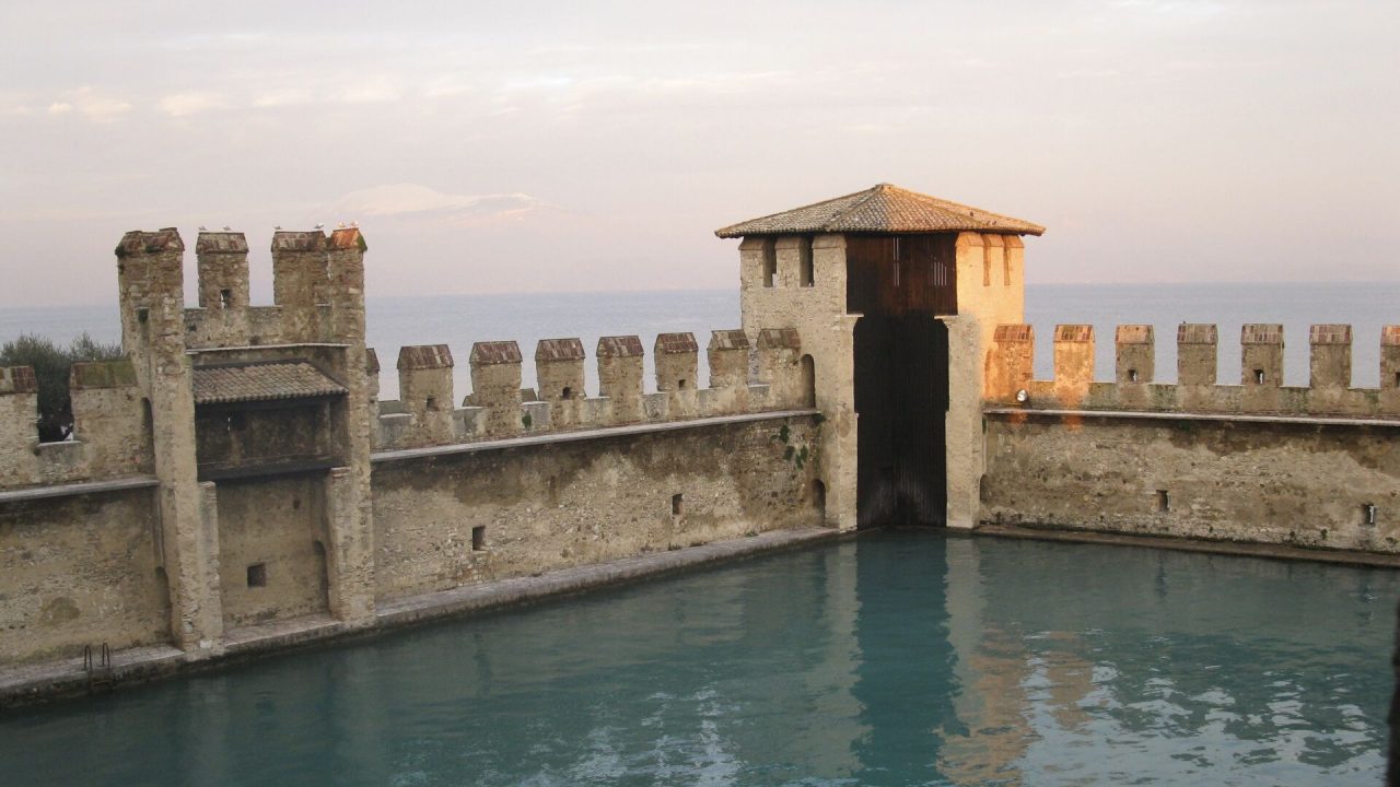 Oggi riaprono Castello e Grotte di Sirmione