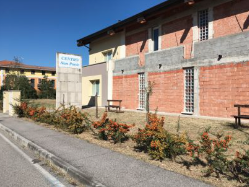 Castiglione: quartiere Nenni, dopo il parco, il chiosco