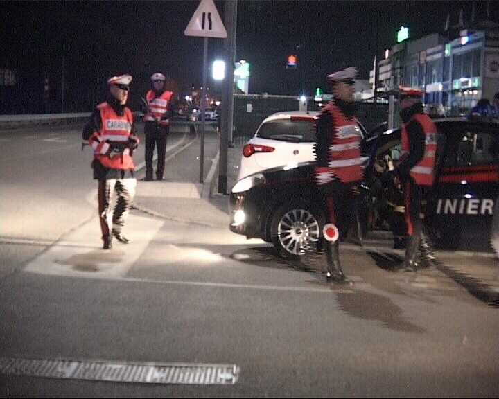 Cinque patenti ritirate e un’auto sequestrata in Vallecamonica