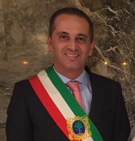 Caos matrimoni civili, il sindaco si difende