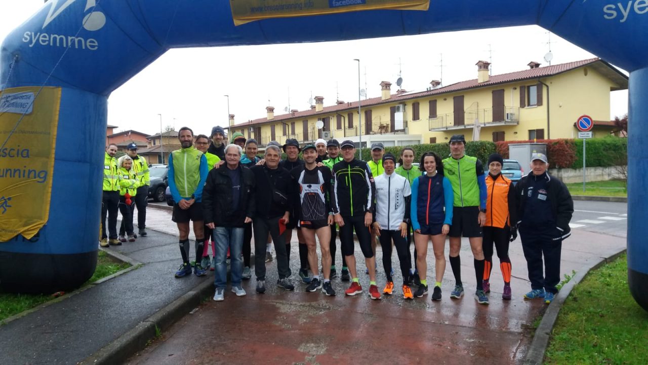 Mairano, la camminata per Gigi Mondini sfida la pioggia