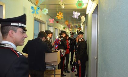 Uova di Pasqua in ospedale, la visita dei Carabinieri