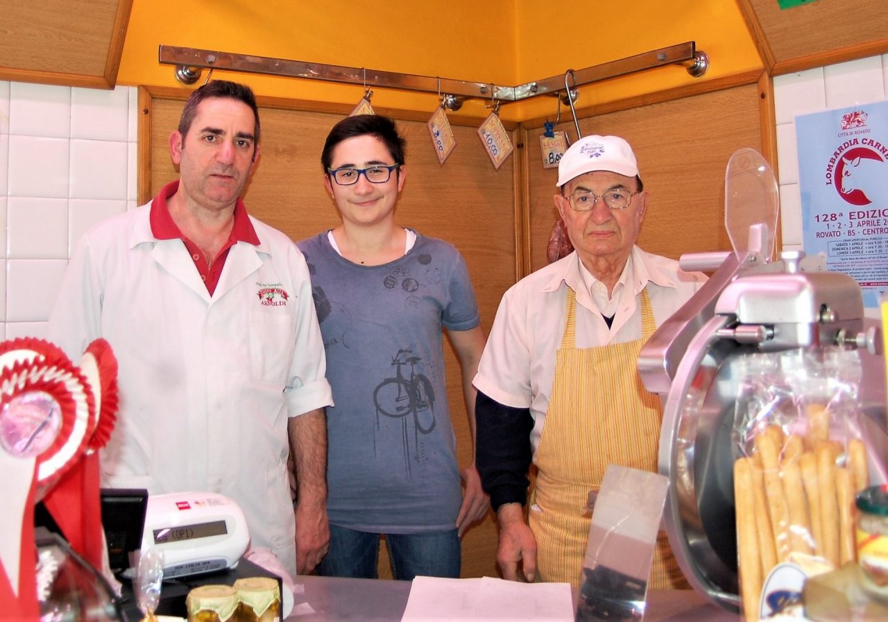 Tre negozi storici di Rovato premiati in Regione