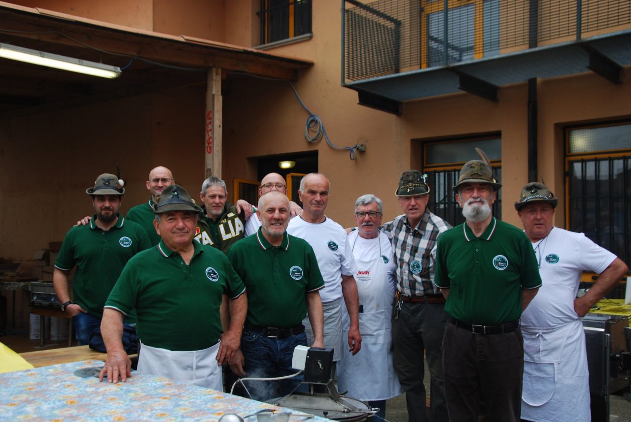 Pontevico:  successo per lo spiedo del 25 aprile