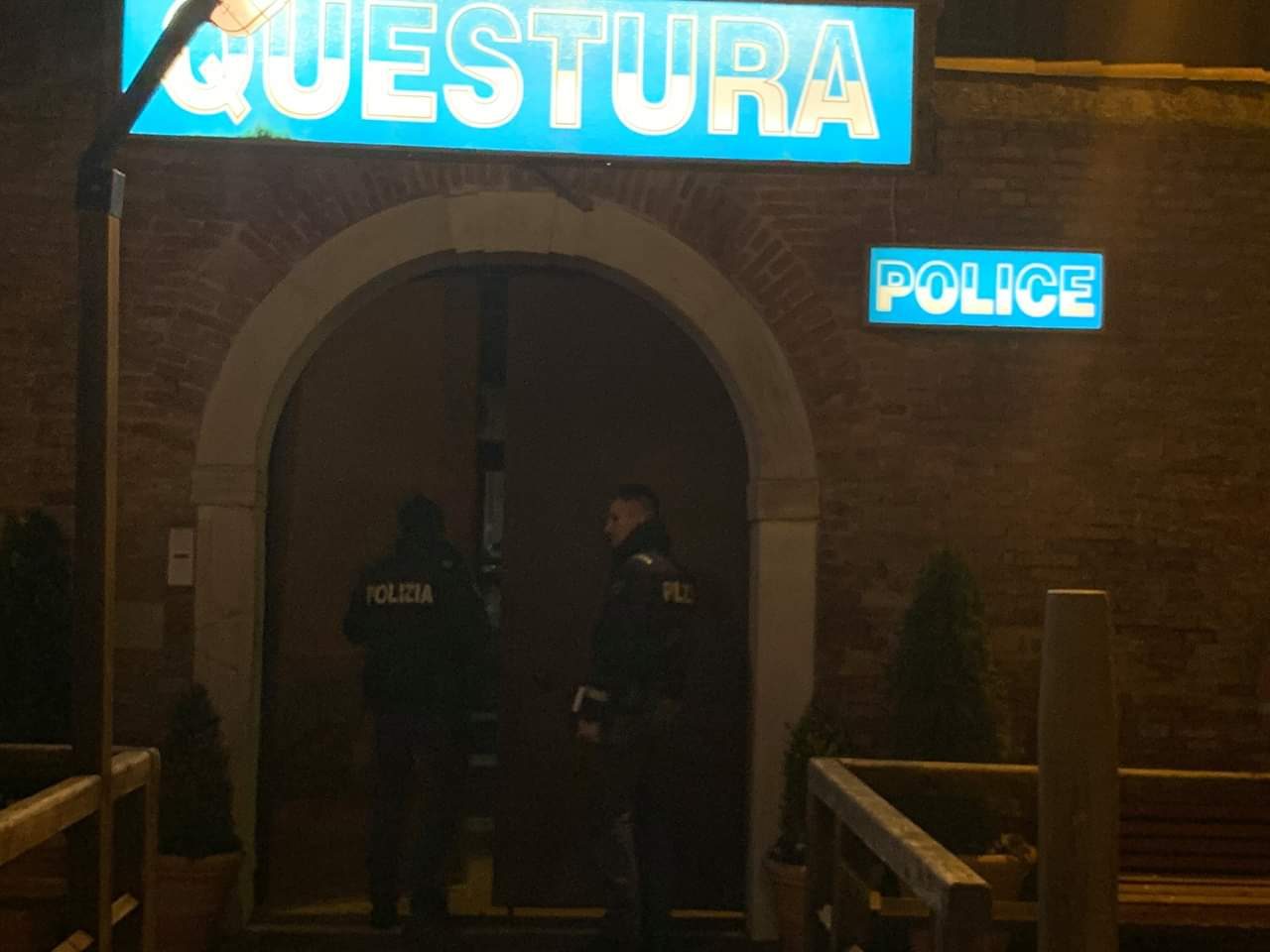 Monteclarense aggredito e derubato a Venezia