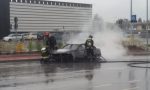 Auto in fiamme a Corte Franca VIDEO