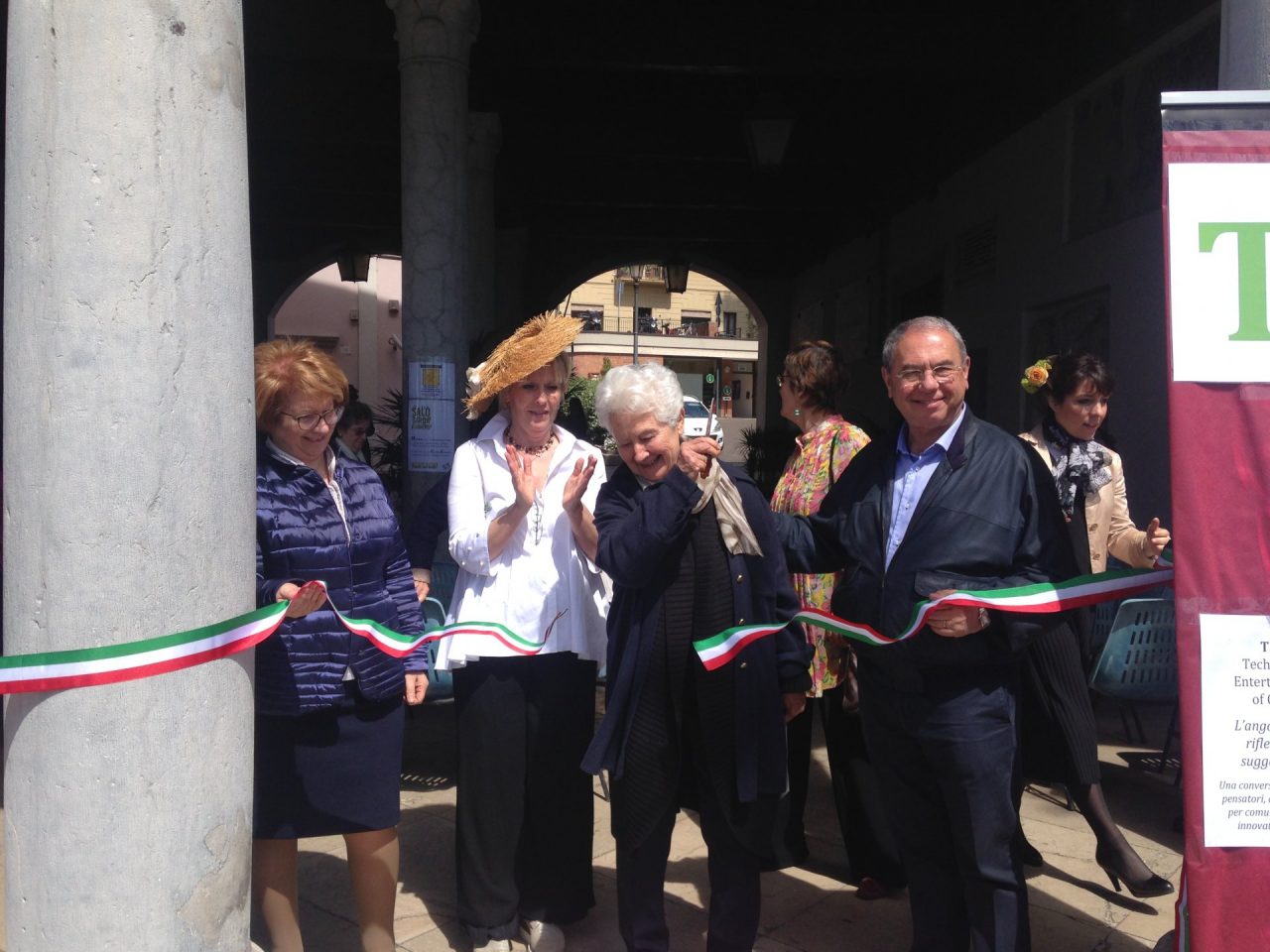 Taglio del nastro per l’edizione spring della Salò Garda Flowers