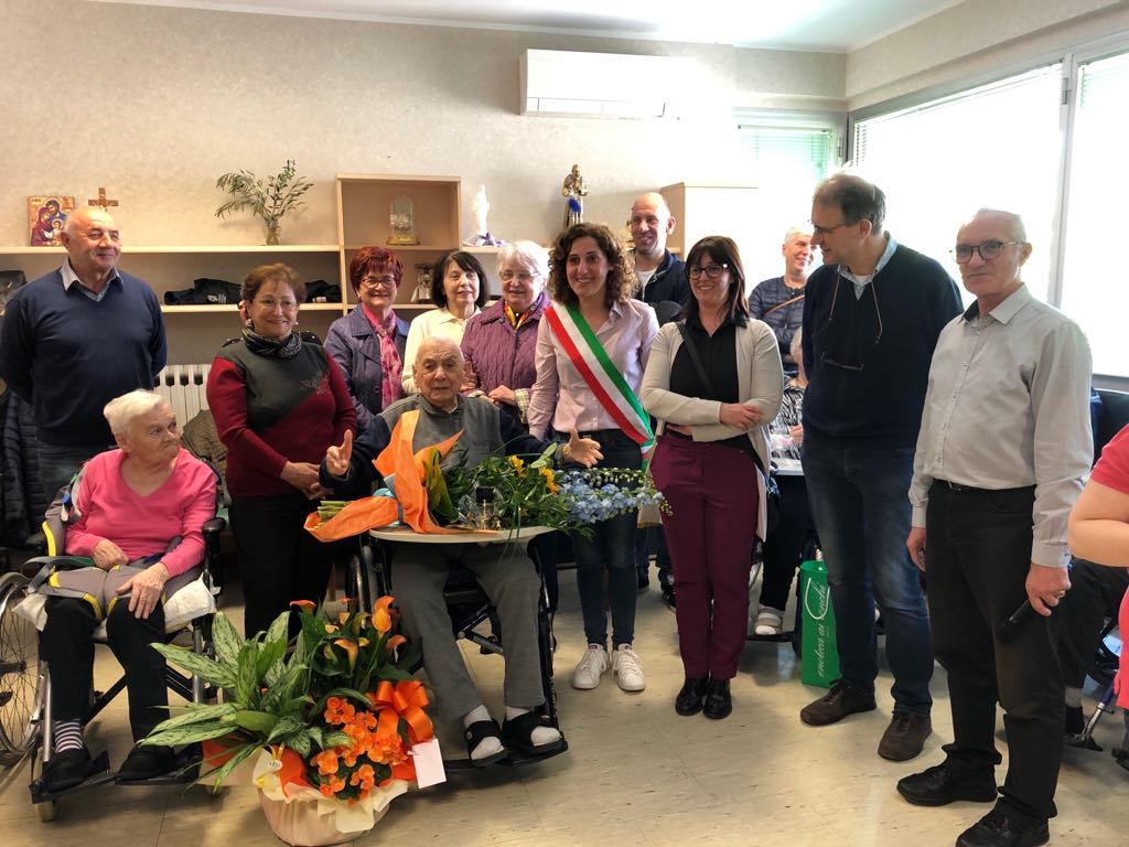 Grande festa per i 102 anni di Luigi Zappavigna