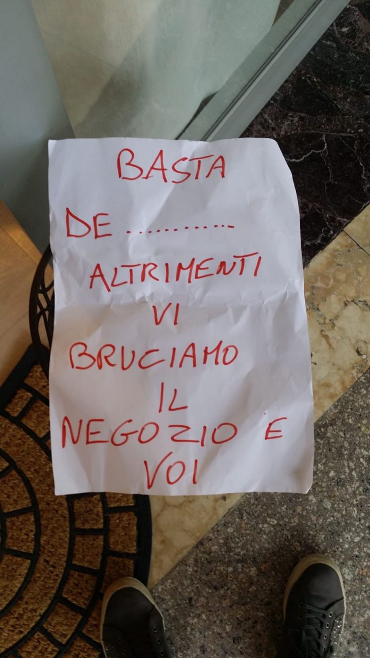 Minacciati i commercianti di Largo Dante Alighieri a Salò