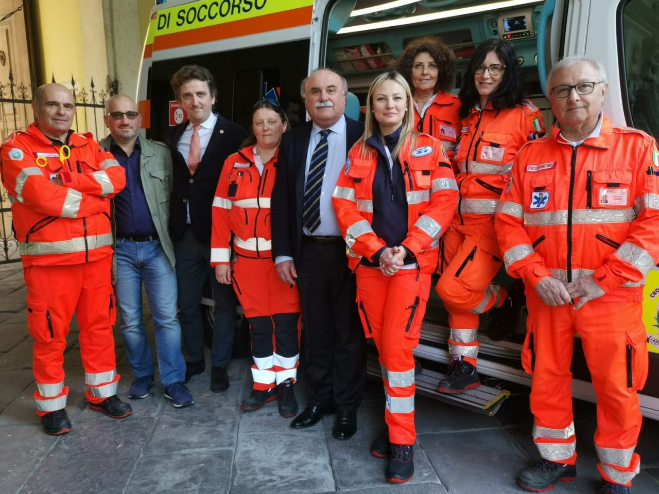 Tironi volontaria per un giorno con Areu e Croce bianca