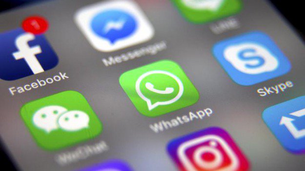 WhatsApp, Facebook e Instagram down in Italia ed Europa