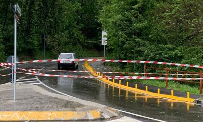 Nubifragio, strade chiuse, alberi divelti: pericolo lungo le vie di Montichiari.