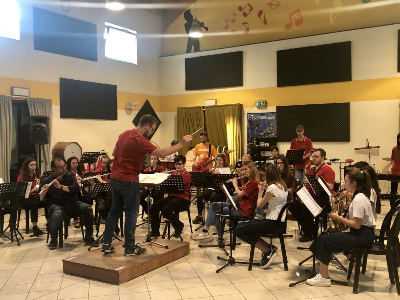 Dello, lo spettacolo della Minibanda