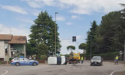 Incidente al semaforo di via Marsala a Calcinato, dinamica al vaglio