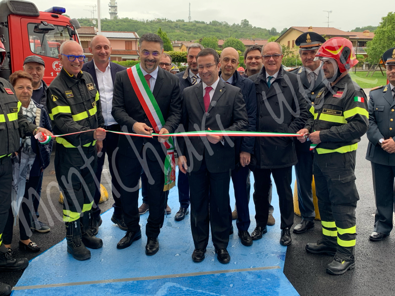 Taglio del nastro alla rinnovata caserma